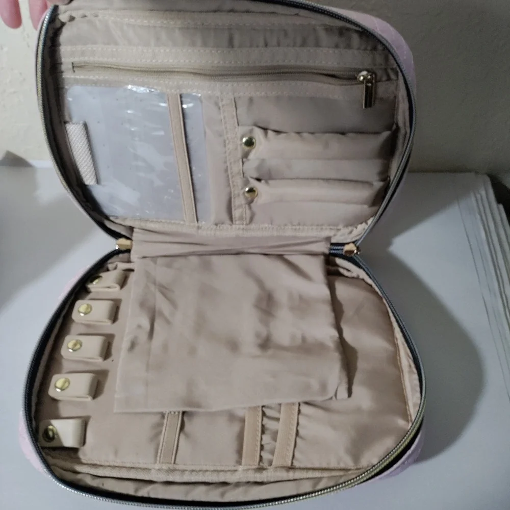 Awesome BAGSMART Dual Layer‎ MakeupBag ORGANIZER w Dividers And Brush Case New